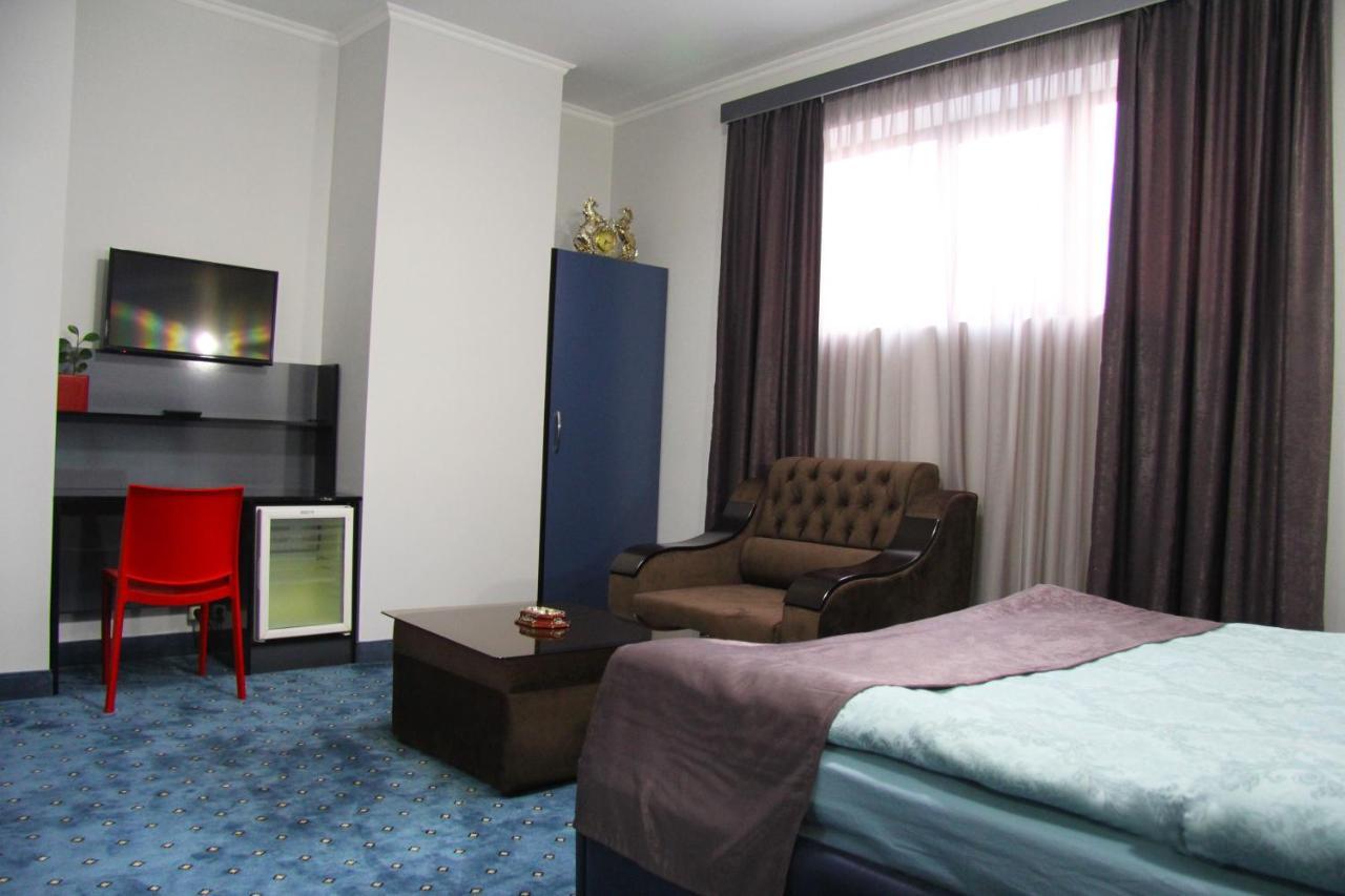 Nice Hotel Jerevan Exteriér fotografie